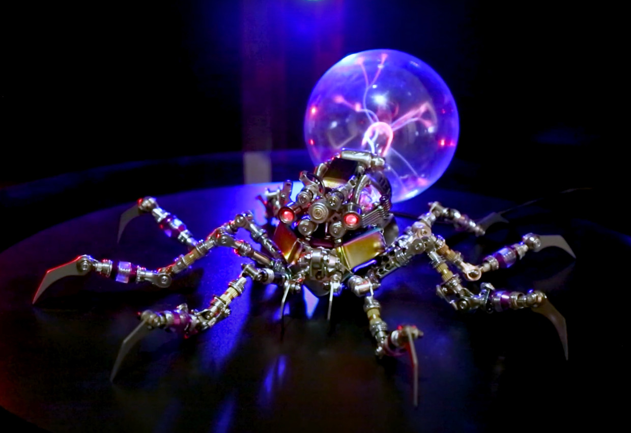 Construct Your Own Creepy Metal Spider with a Plasma Ball Abdomen