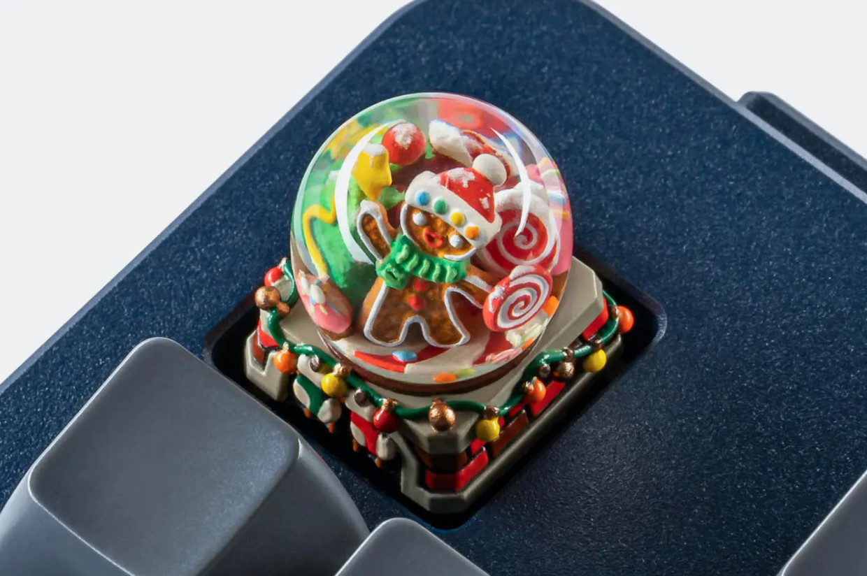 Tiny Snow Globe Inspired Christmas Keycaps: For Typing Your Gift List