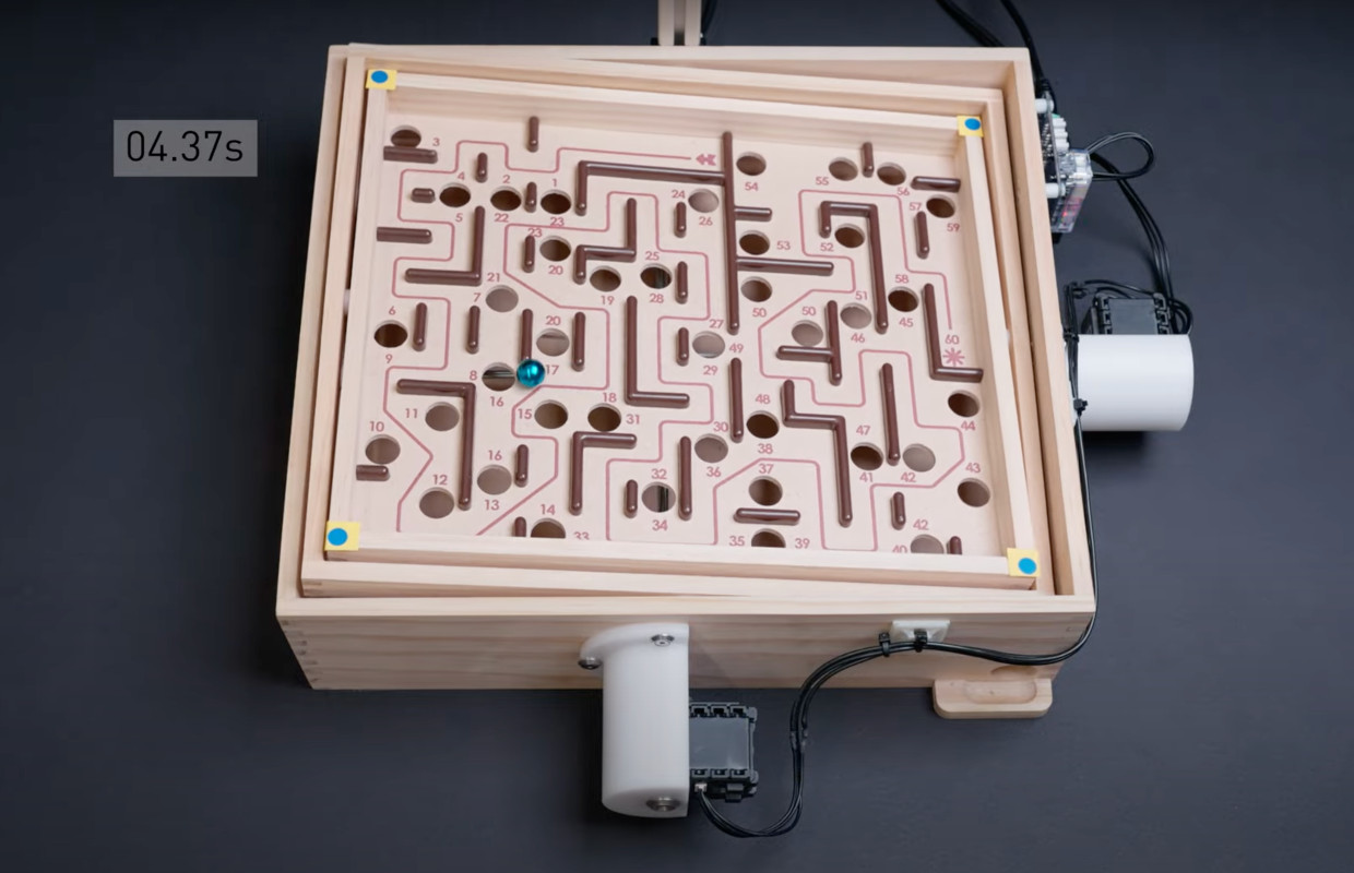AI Powered Robot Completes Marble Labyrinth In Near Record Time
