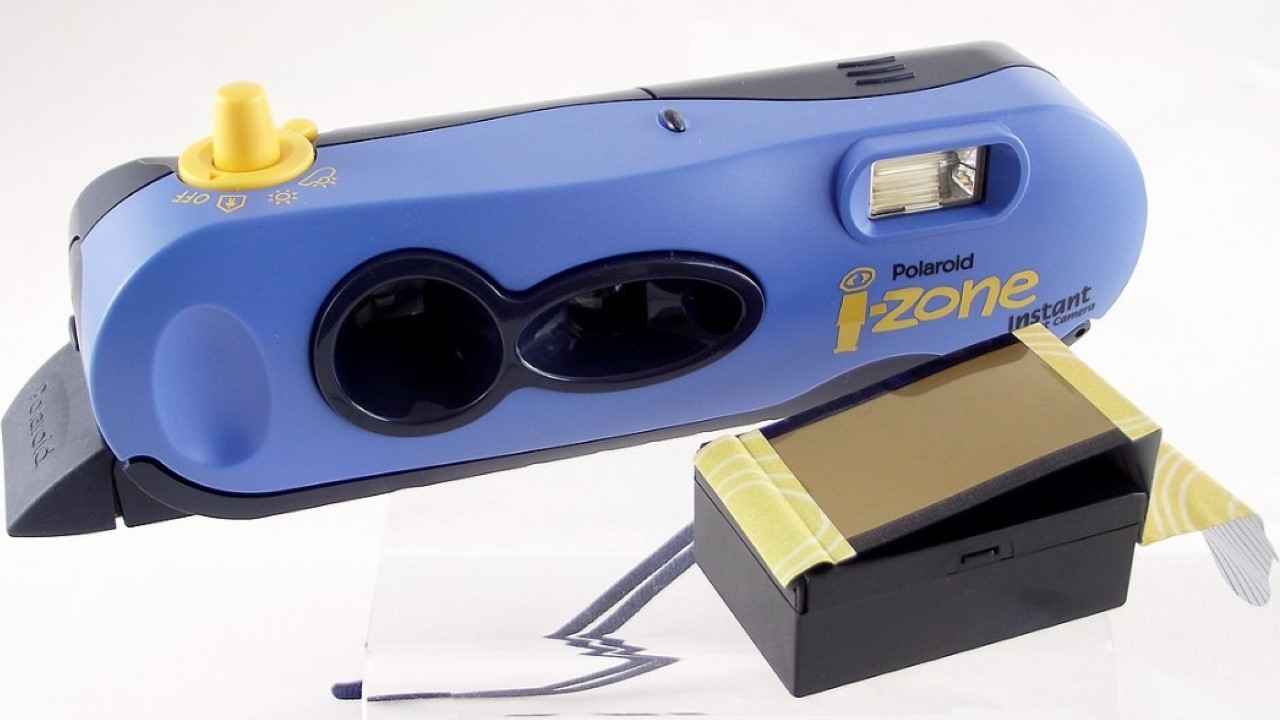 Polaroid i-Zone camera and cartridge