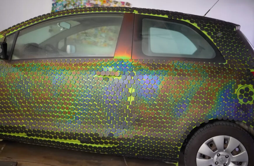 Car Covered With 9,000 PopSockets Changes Color Like A Mood Ring