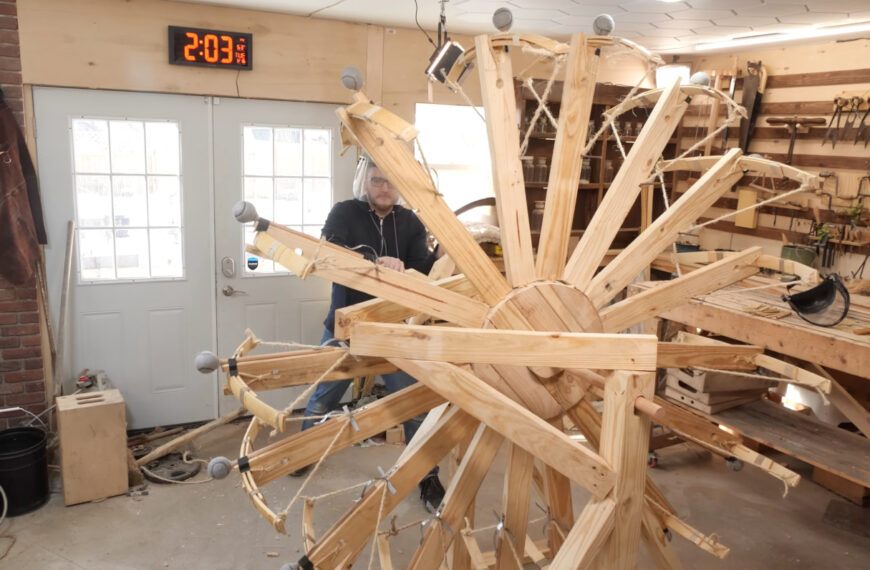 Man Builds Period-Accurate Replica Of da Vinci’s Rapid Fire Crossbow