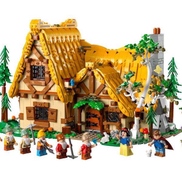 LEGO Unveils Snow White And The Seven Dwarfs’ Cottage: Whistle While You Build